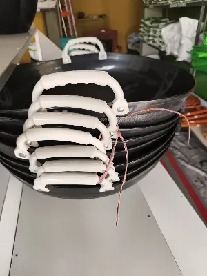 Plastic vatti