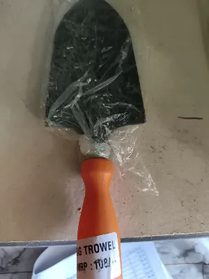BIG TROWEL